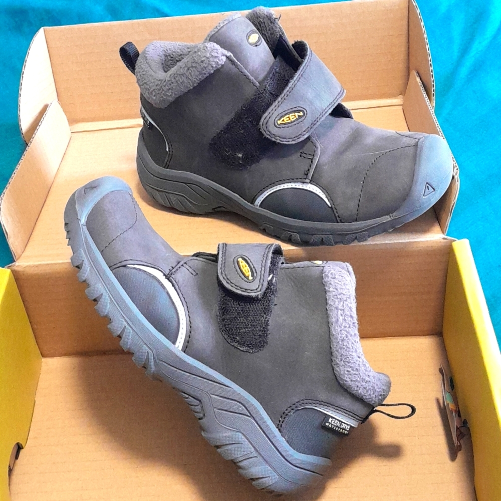 Toddler KEEN booties 12